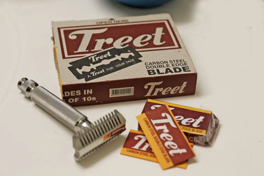Vintage safety razor and treet carbon steel double edge blades.
